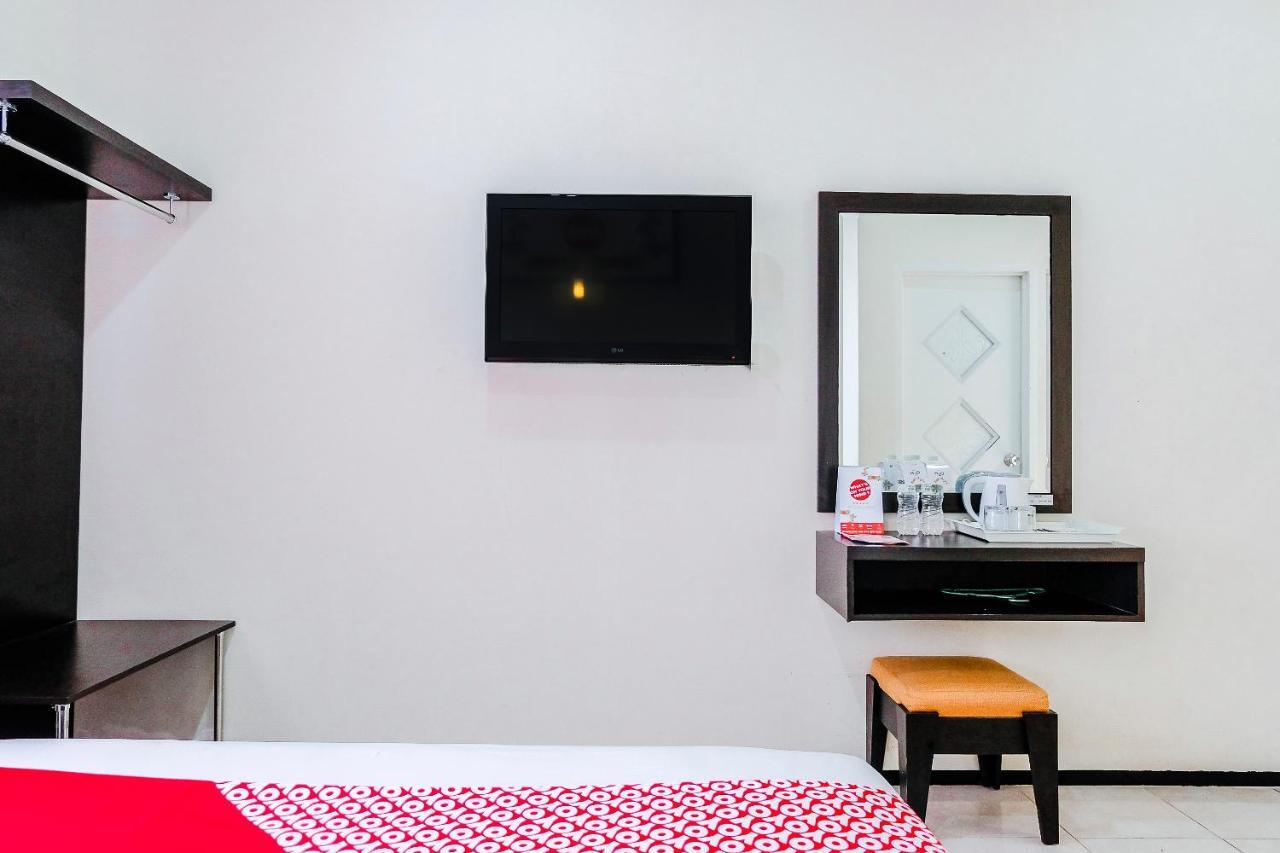Oyo 803 Toetie Hotel Batu  Eksteriør bilde